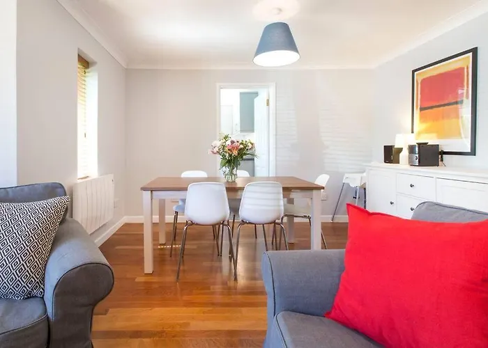 Cosy Modern Oxford Apartment